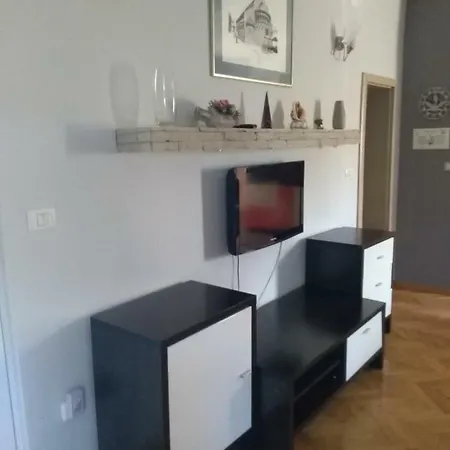Eva Apartment *